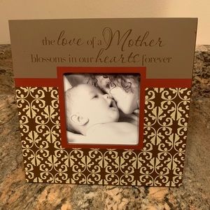 NEW! Mom picture frame